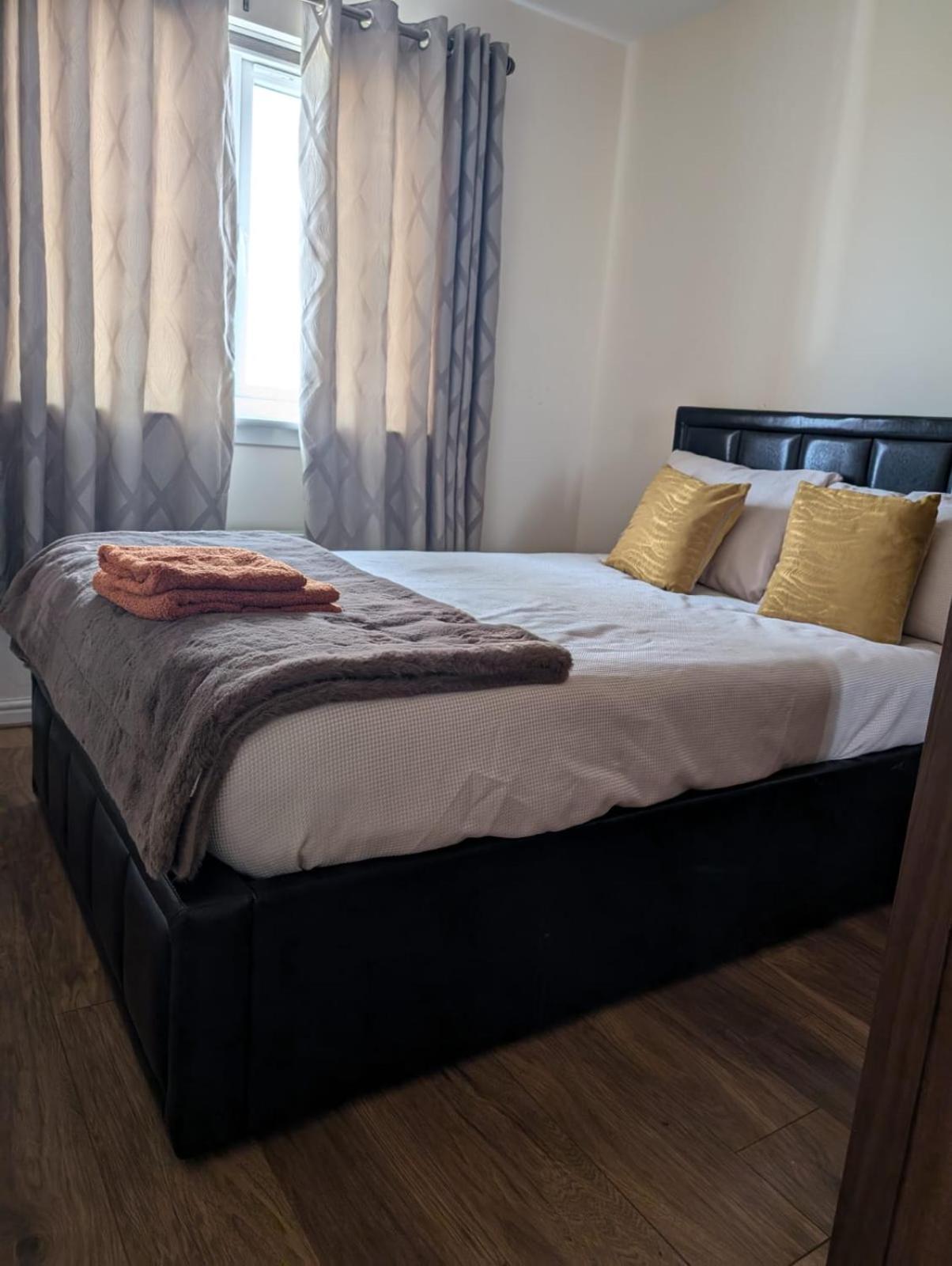 Holytown Homes מראה חיצוני תמונה